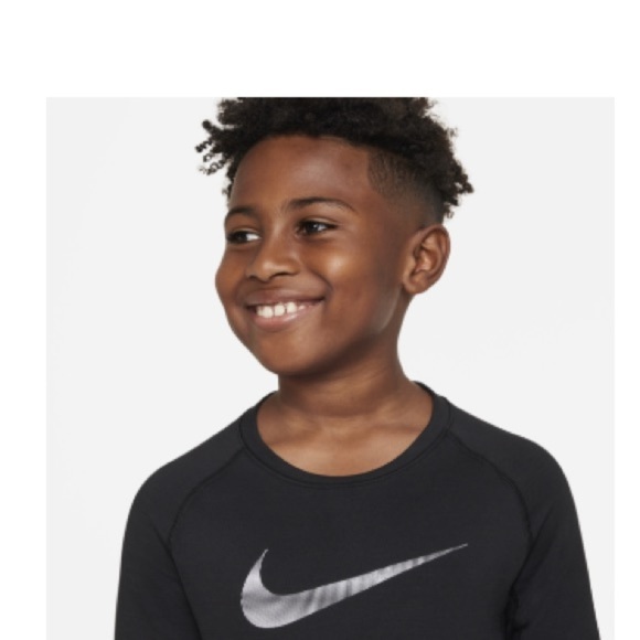 Nike Boys Pro Warm Standard-Fit Logo-Print
Long-Sleeve T-Shirt Black/white M top - Picture 12 of 13